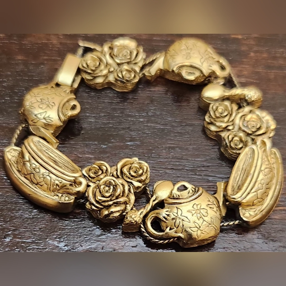 Elegant Gold Tea Set Charm Bracelet